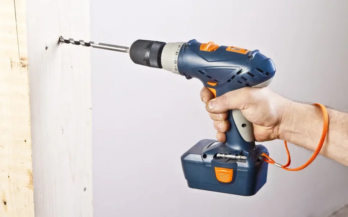 Дрель-шуруповерт