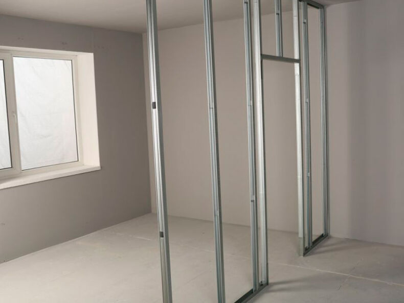 Гипсокартонная перегородка своими руками: пошаговый монтаж с фото