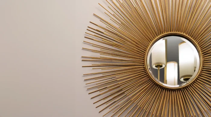 Зеркальное панно в интерьере: идеи оформления и советы