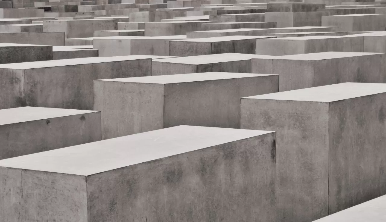 Высокопрочный бетон: свойства, применение и преимущества для прочных конструкций